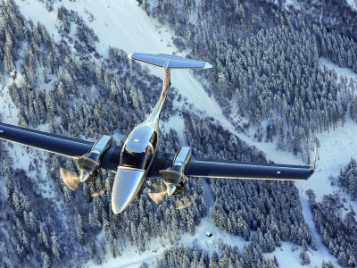 Самолет Diamond DA42 VI